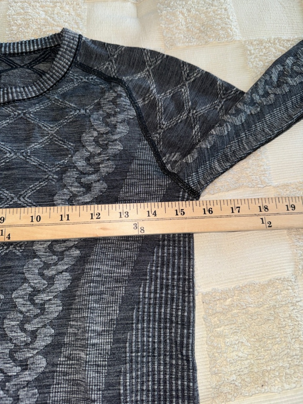 Lululemon Rest Less Pullover‎ - Picture 2 of 3